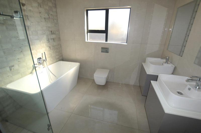 4 Bedroom Property for Sale in Heron Banks Golf Estate Free State